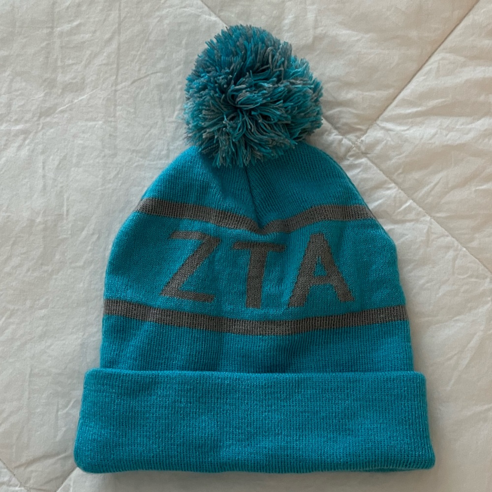 Zeta Tau Alpha puff ball winter hat 💙